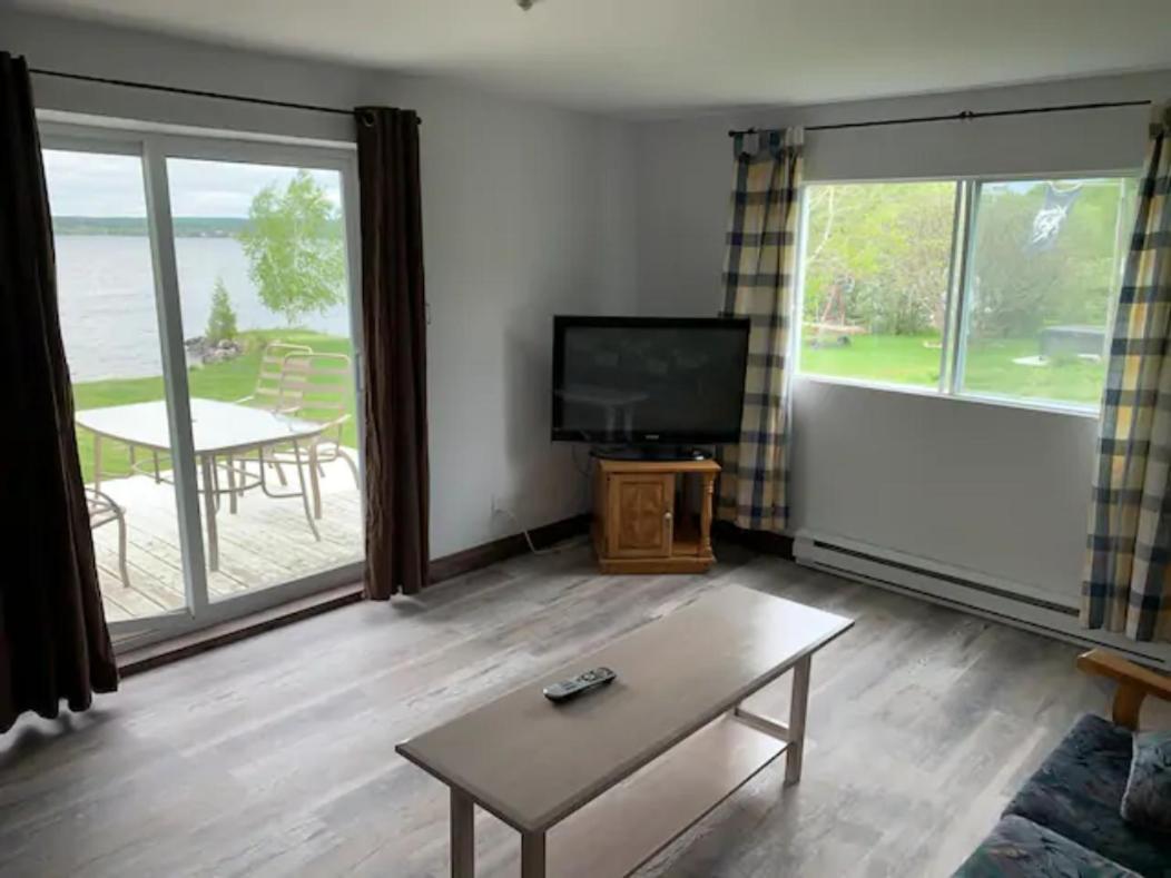 La Grange Sur Le Lac App A Et B Saint Romain Exterior foto